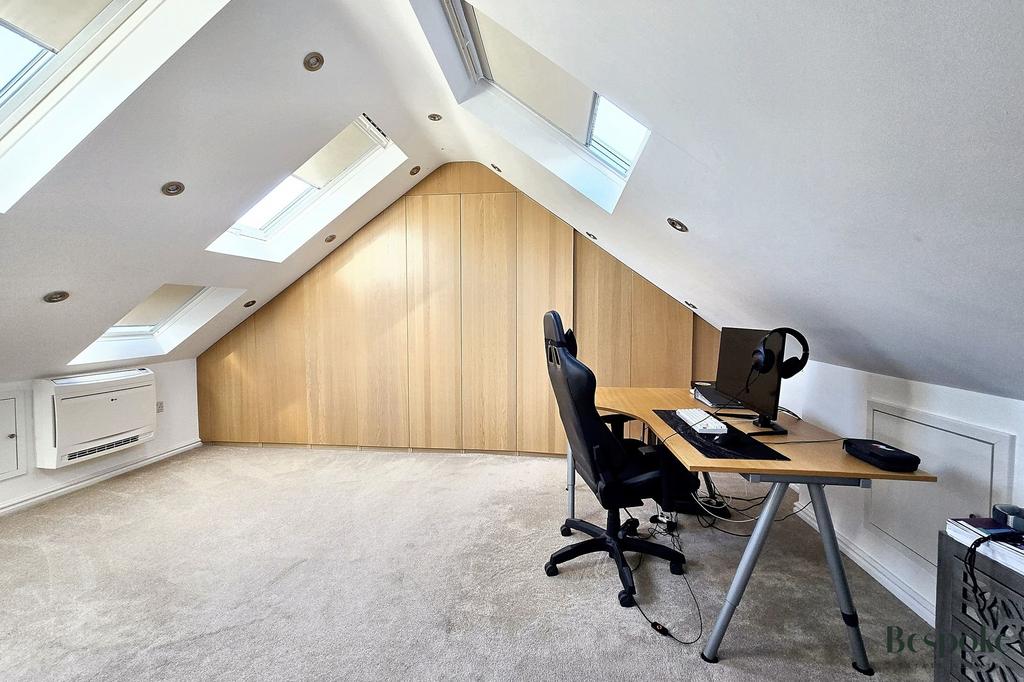 Bedroom Seven