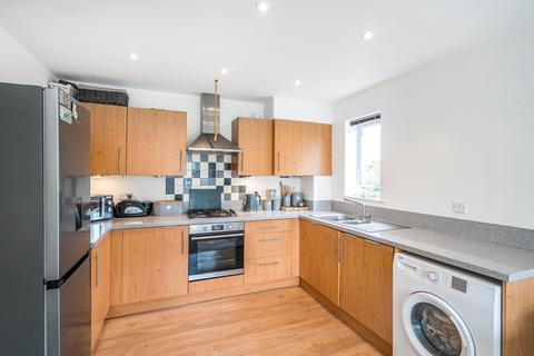 Flat 17, 2 Kendra Hall Road, South Croydon, CR2 6DT