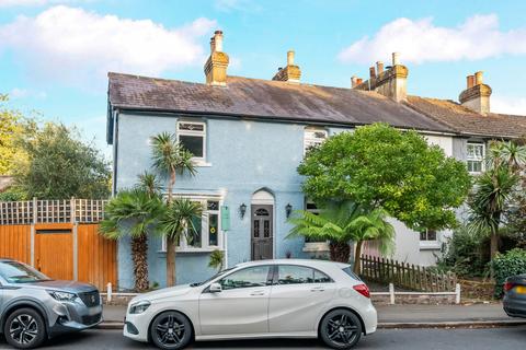 3 bedroom semi-detached house for sale, Thames Street, Walton-On-Thames, Surrey, KT12