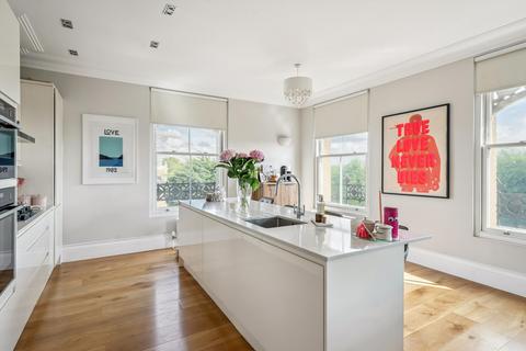 2 bedroom flat for sale, Thornton Place, Clapham Common North Side, Clapham, SW4