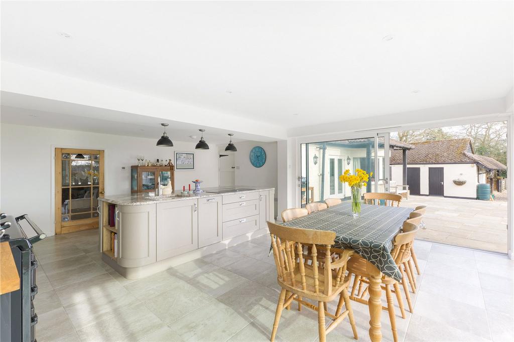 Kitchen/Breakfast