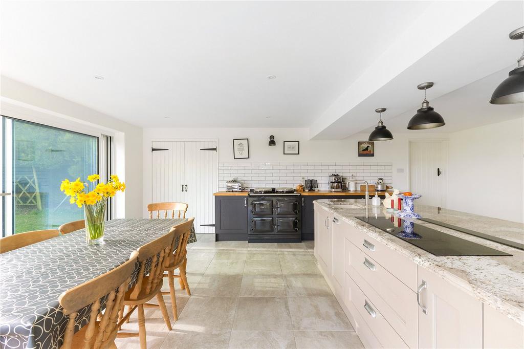 Kitchen/Breakfast