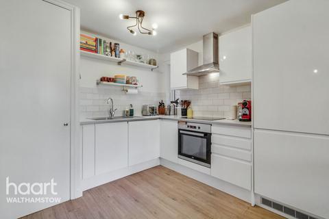 74 Chamberlain Place, London, E17 6AZ