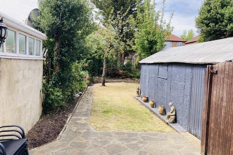 undefined, Axholme Avenue, Edgware HA8