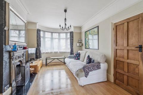 3 bedroom end of terrace house for sale, Herkomer Road, Bushey