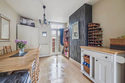 3 bedroom end of terrace house for sale, Herkomer Road, Bushey