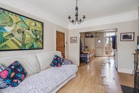 3 bedroom end of terrace house for sale, Herkomer Road, Bushey