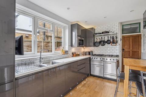 3 bedroom end of terrace house for sale, Herkomer Road, Bushey