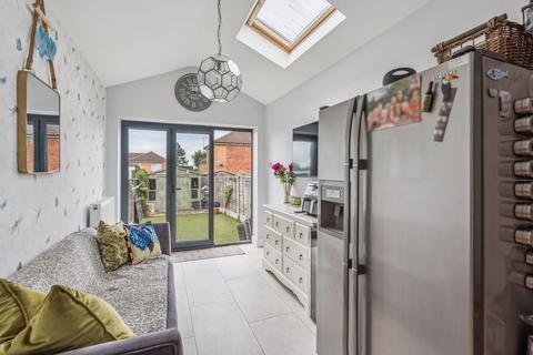 3 bedroom end of terrace house for sale, Herkomer Road, Bushey, WD23