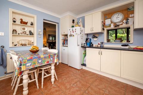 4 bedroom detached house for sale, Norwich Road, Norwich NR11