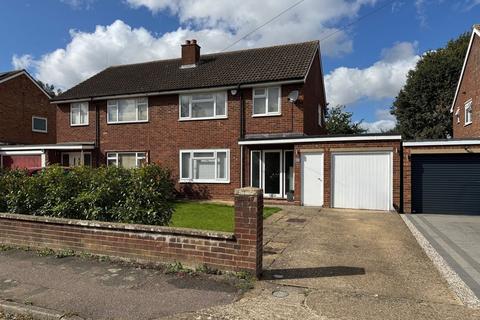 Alexander Road, Stotfold, Hitchin, SG5