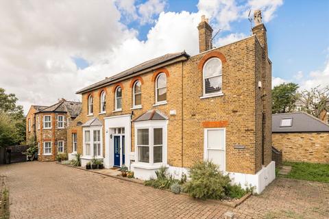 Cecil Road, London SW19