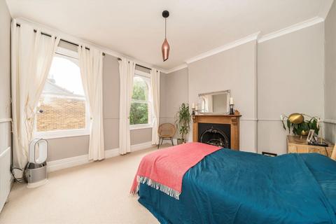 3 bedroom maisonette for sale, Cecil Road, London SW19