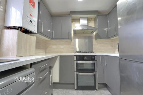 undefined, Northolt, UB5