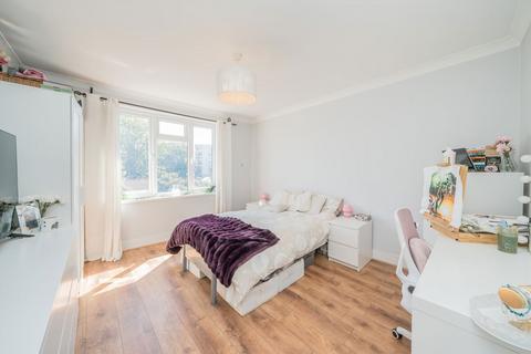 98 The Drive, Isleworth, TW7 4AD