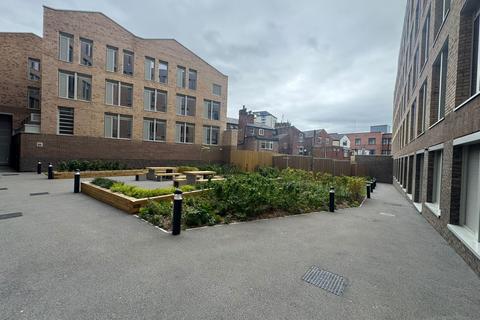 undefined, 10 Vicarage Grove, M30