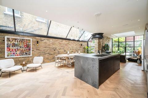 undefined, Thornton Avenue, London W4