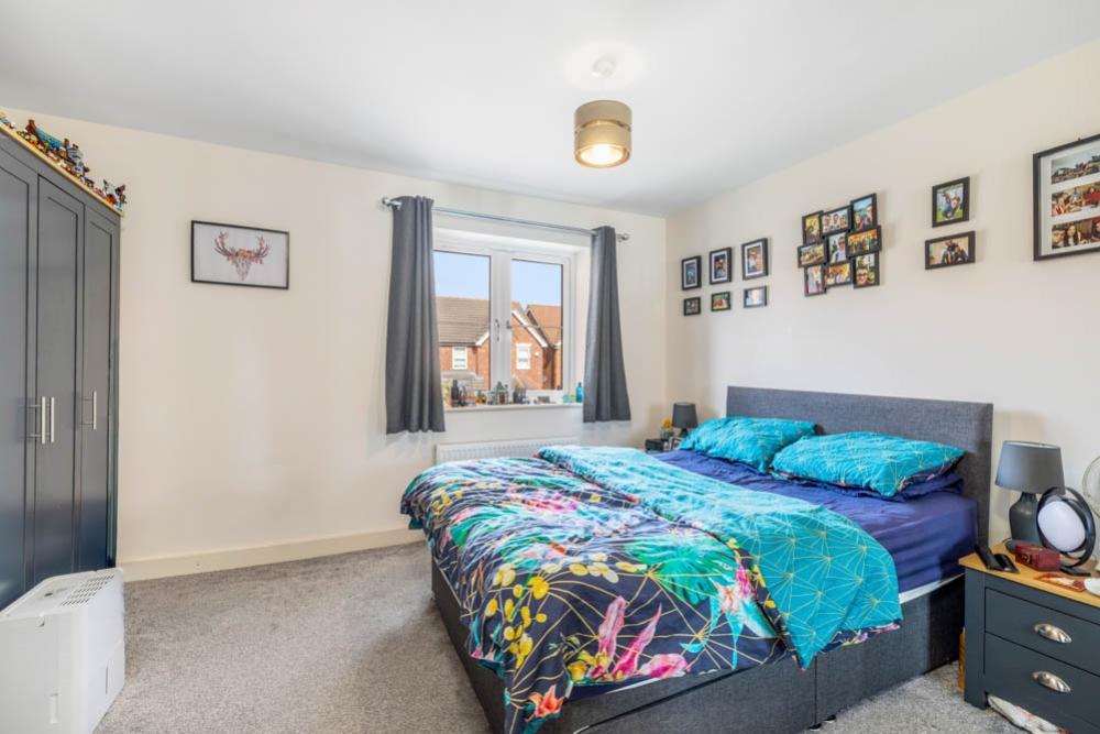 69 De Montford Gardens (Boston)-17