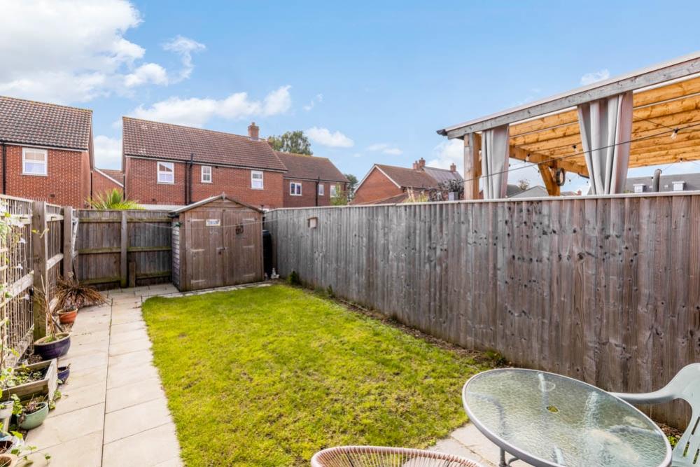 69 De Montford Gardens (Boston)-6