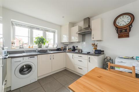 undefined, 11 Manor Gardens, Hadleigh