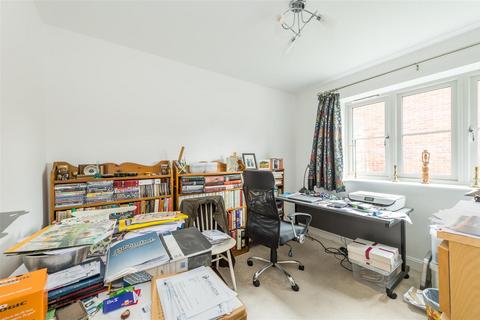 undefined, 11 Manor Gardens, Hadleigh