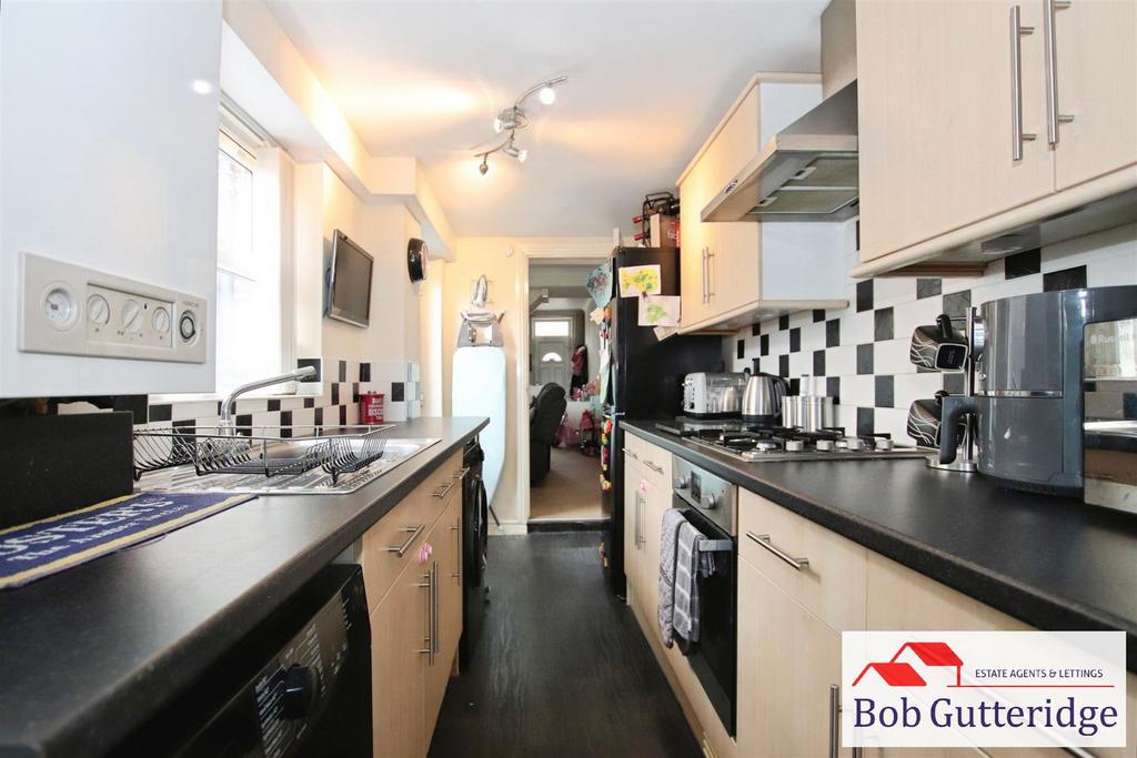 Fitted kitchen