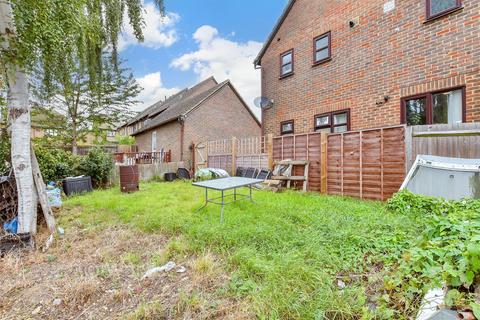1 bedroom terraced house for sale, Tintagel Gardens, Rochester, Kent