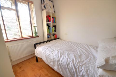15 Blackwell Road, East Grinstead, RH19 3HP