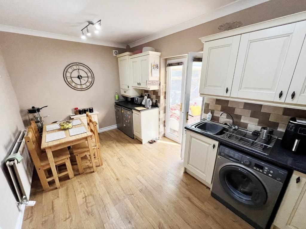 Kitchen / Diner