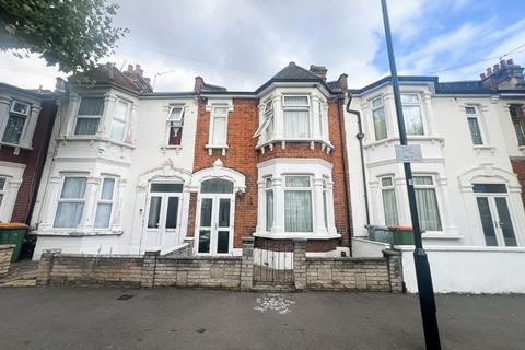 undefined, Bridge Road, London, E6