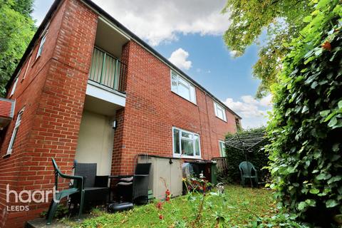 undefined, Spen Lawn, Leeds