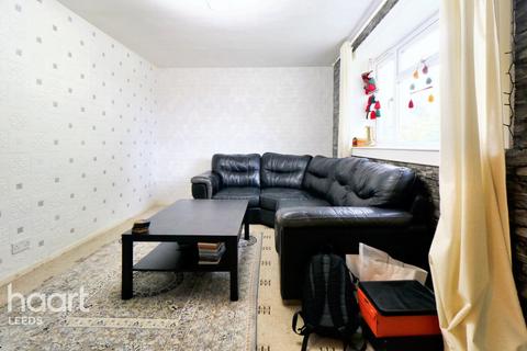 undefined, Spen Lawn, Leeds