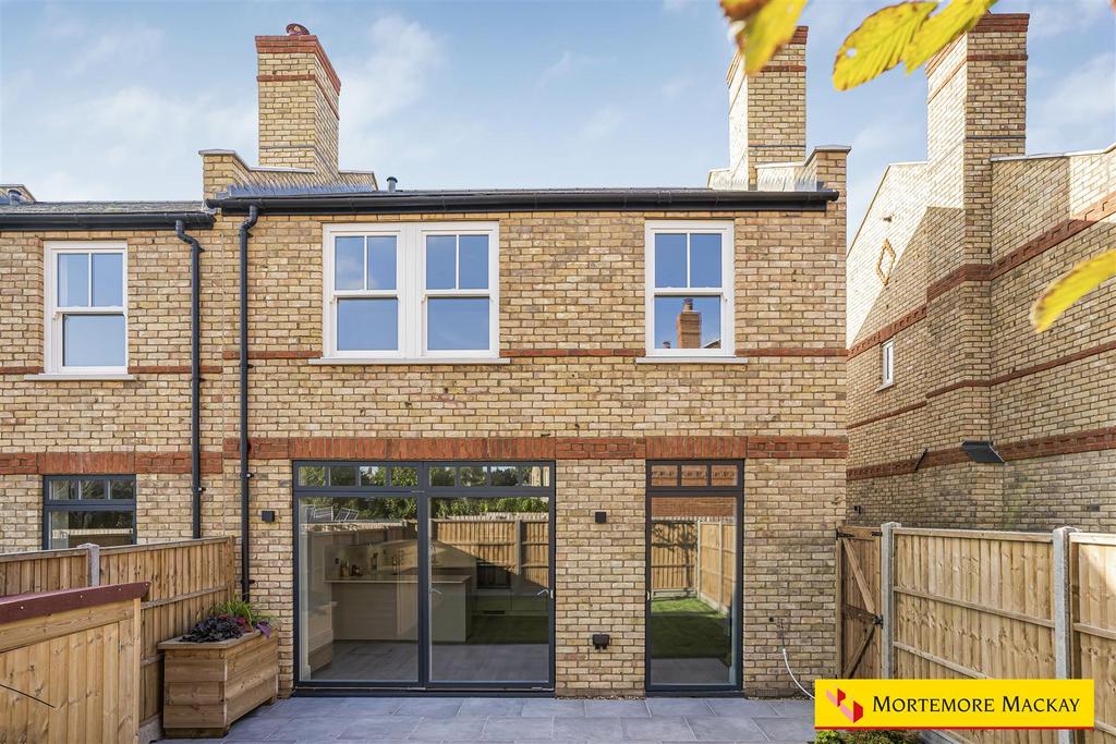 5 63875 watermarked.jpg