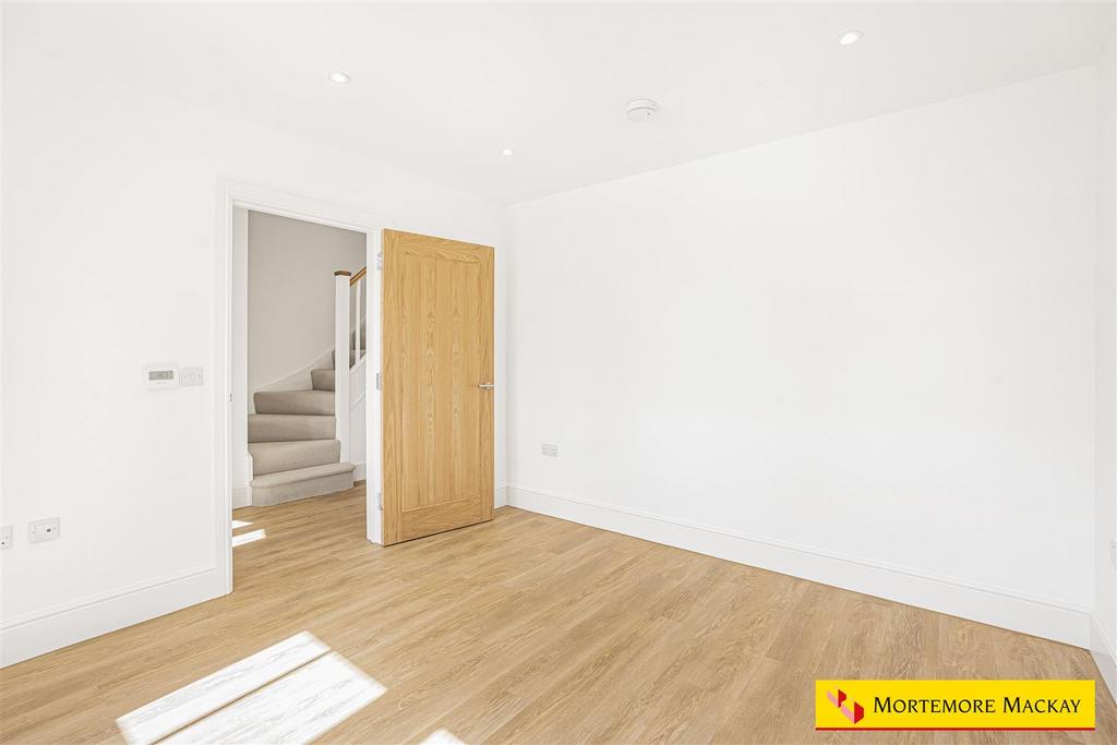 7 63257 watermarked.jpg