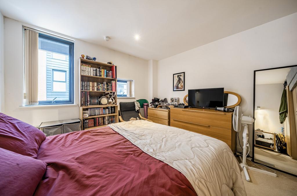 1357773-4-68cbf6d...