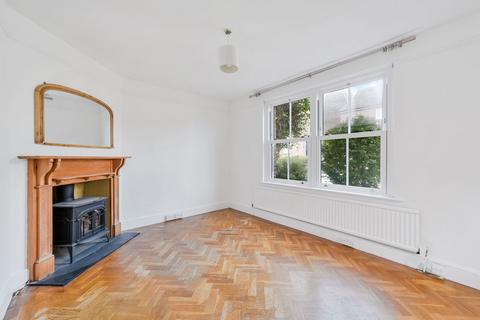 16 Barfields, Bletchingley, Redhill, RH1 4RA