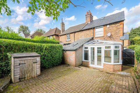 16 Barfields, Bletchingley, Redhill, RH1 4RA