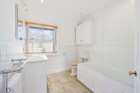 16 Barfields, Bletchingley, Redhill, RH1 4RA