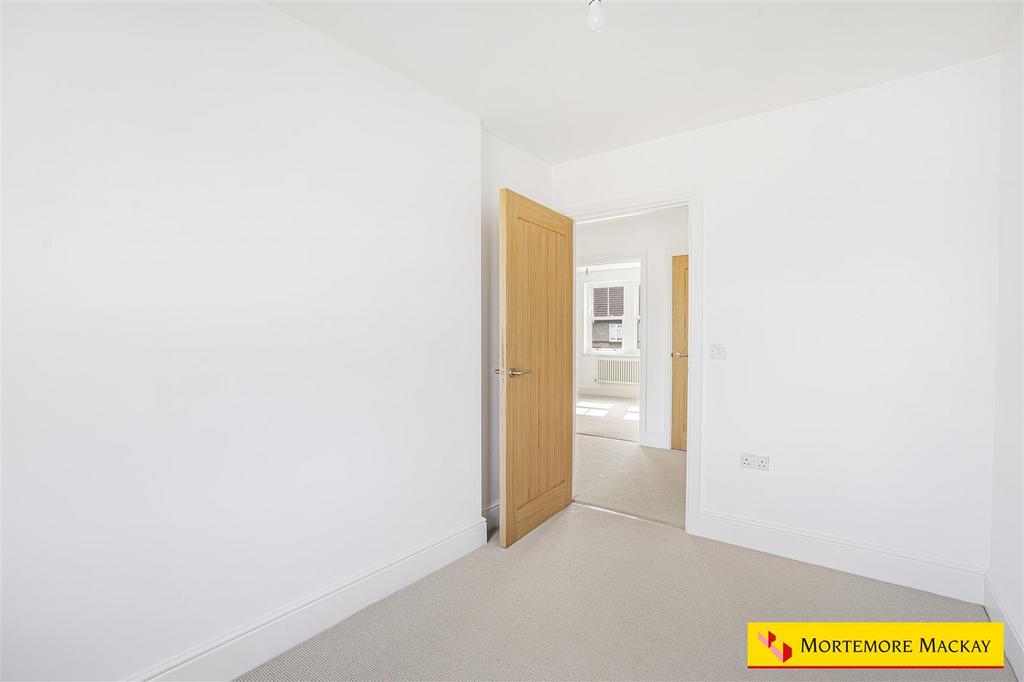 8 63317 watermarked.jpg