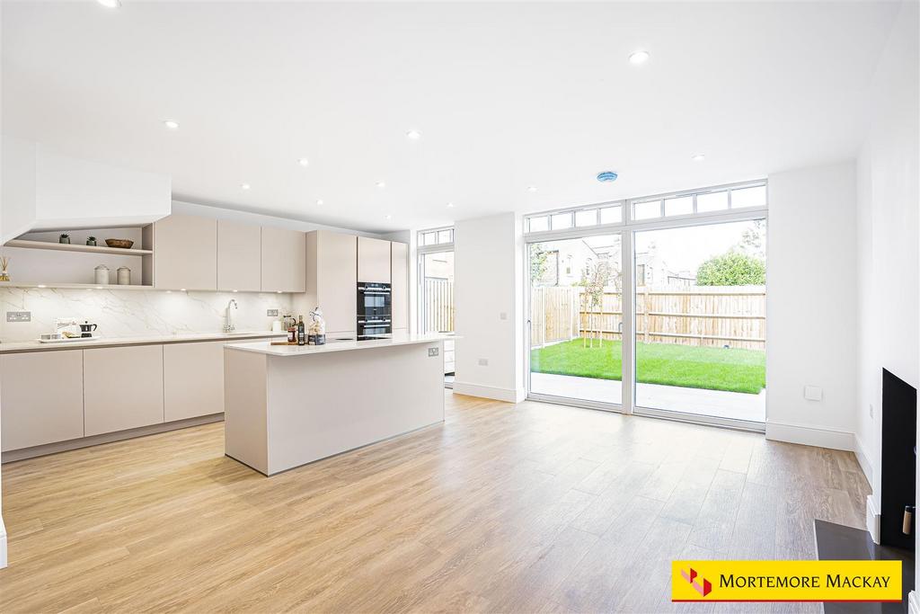 22 63317 watermarked.jpg