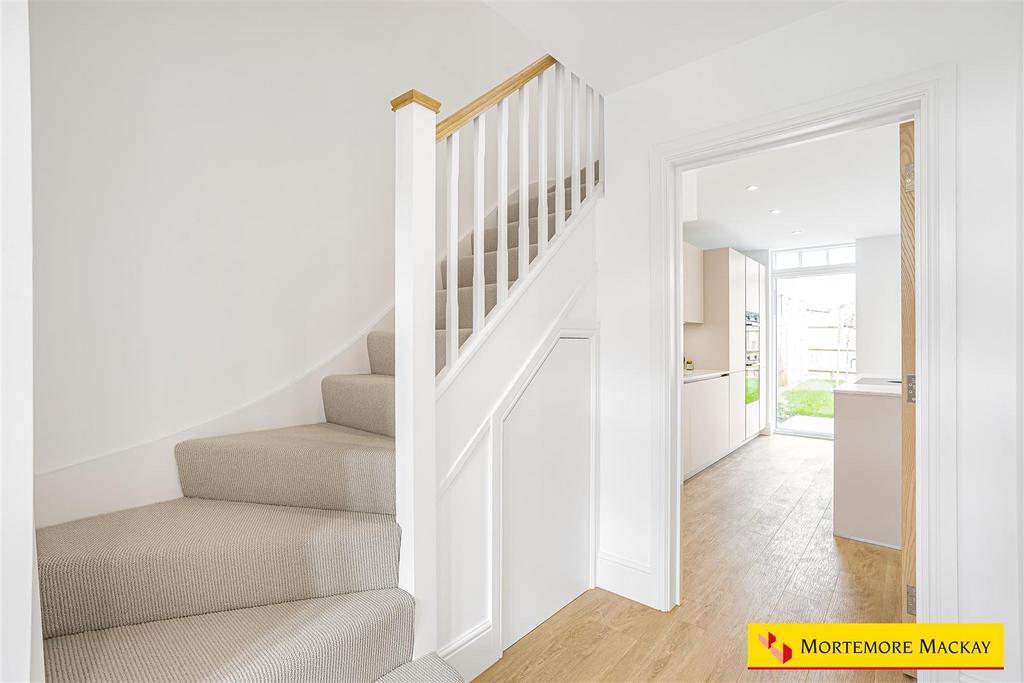 17 63317 watermarked.jpg