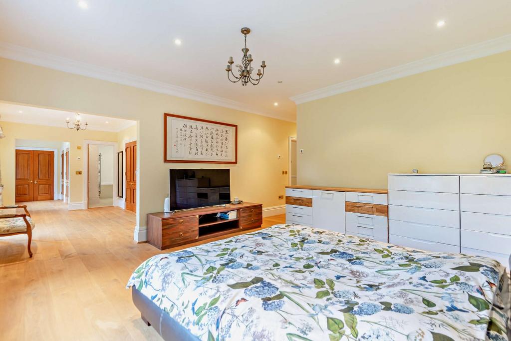 Principal Bedroom
