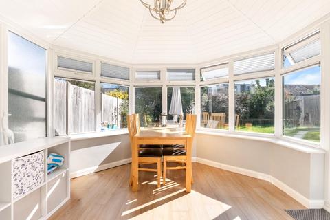 2 bedroom semi-detached house for sale, De Burgh Gardens, Tadworth