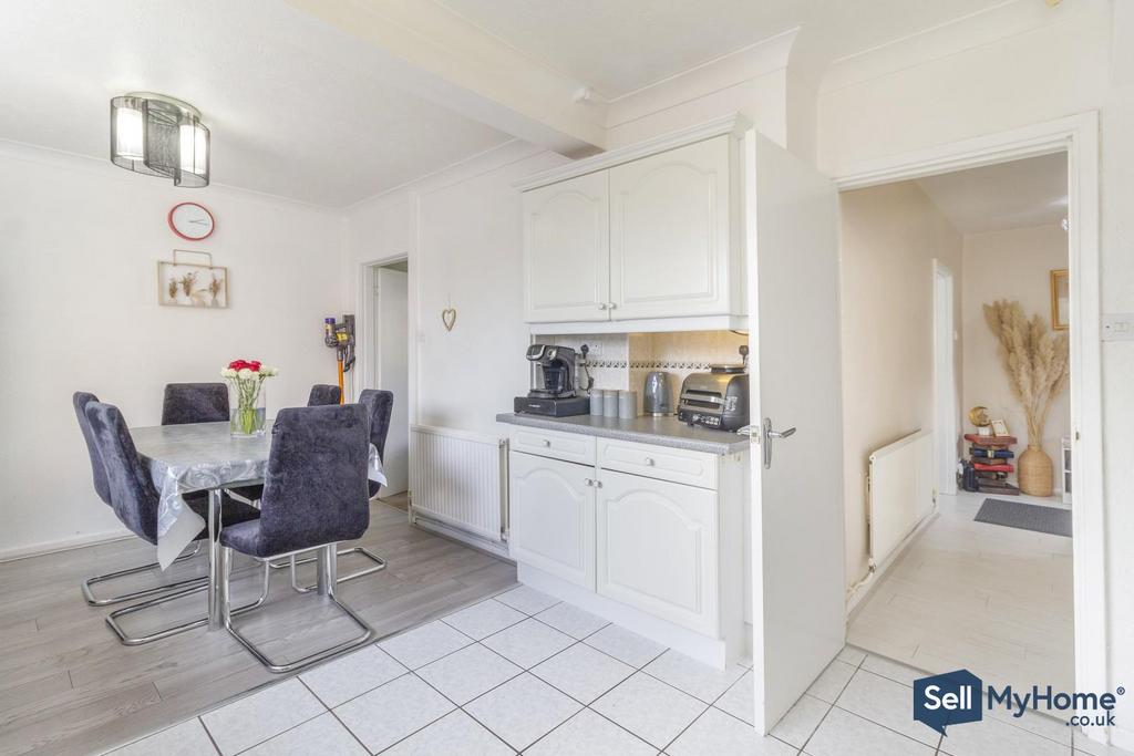 Kitchen/Dining Room