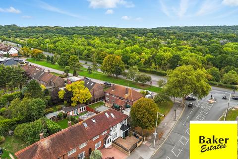 undefined, New North Road, Hainault IG6