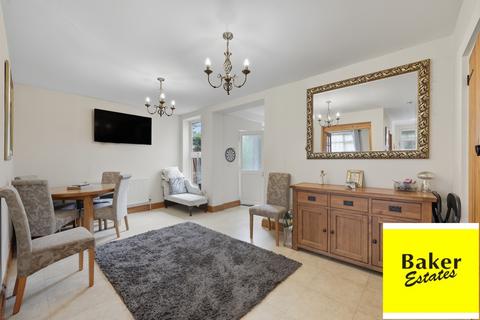 undefined, New North Road, Hainault IG6