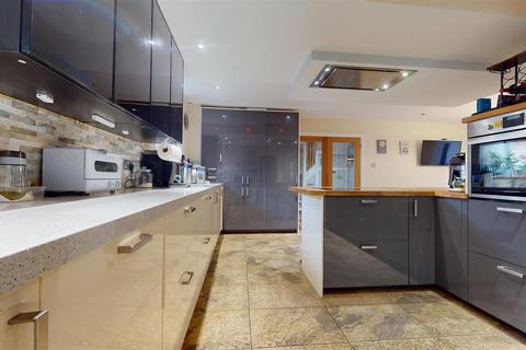 undefined, Hamilton Lane, Milton Keynes MK3