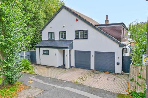 Otter Close, Milton Keynes MK3