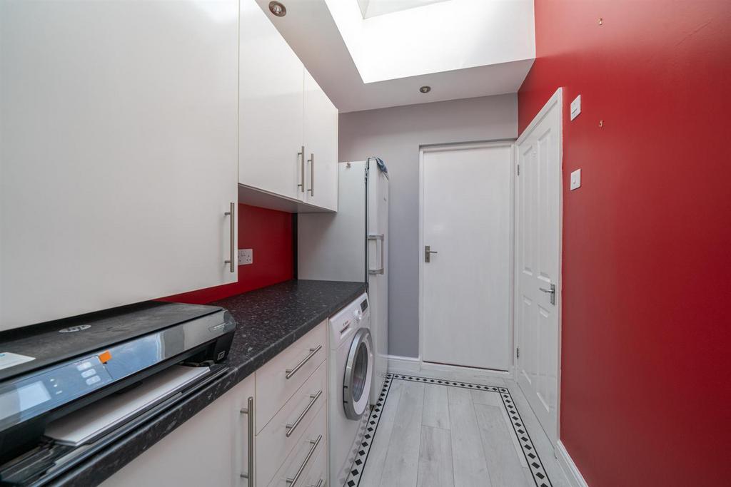 3-Grasmere-Close-2781.jpg