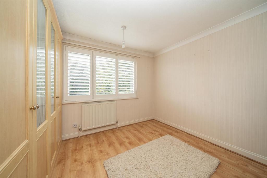 3-Grasmere-Close-2718.jpg